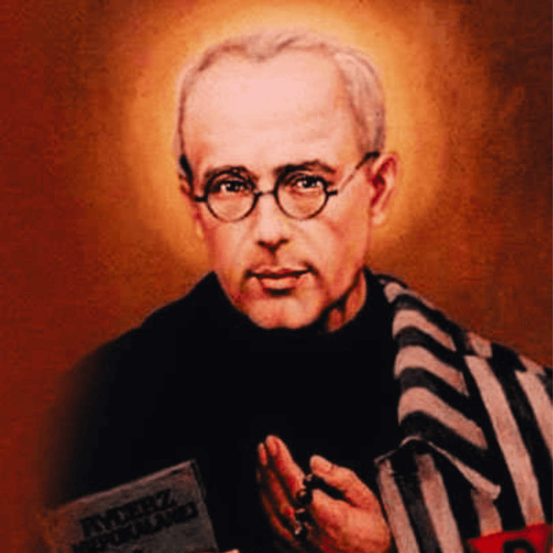 San Maximiliano María Kolbe con hábito franciscano y número de prisionero, símbolo de caridad heroica, devoción mariana y martirio en Auschwitz.